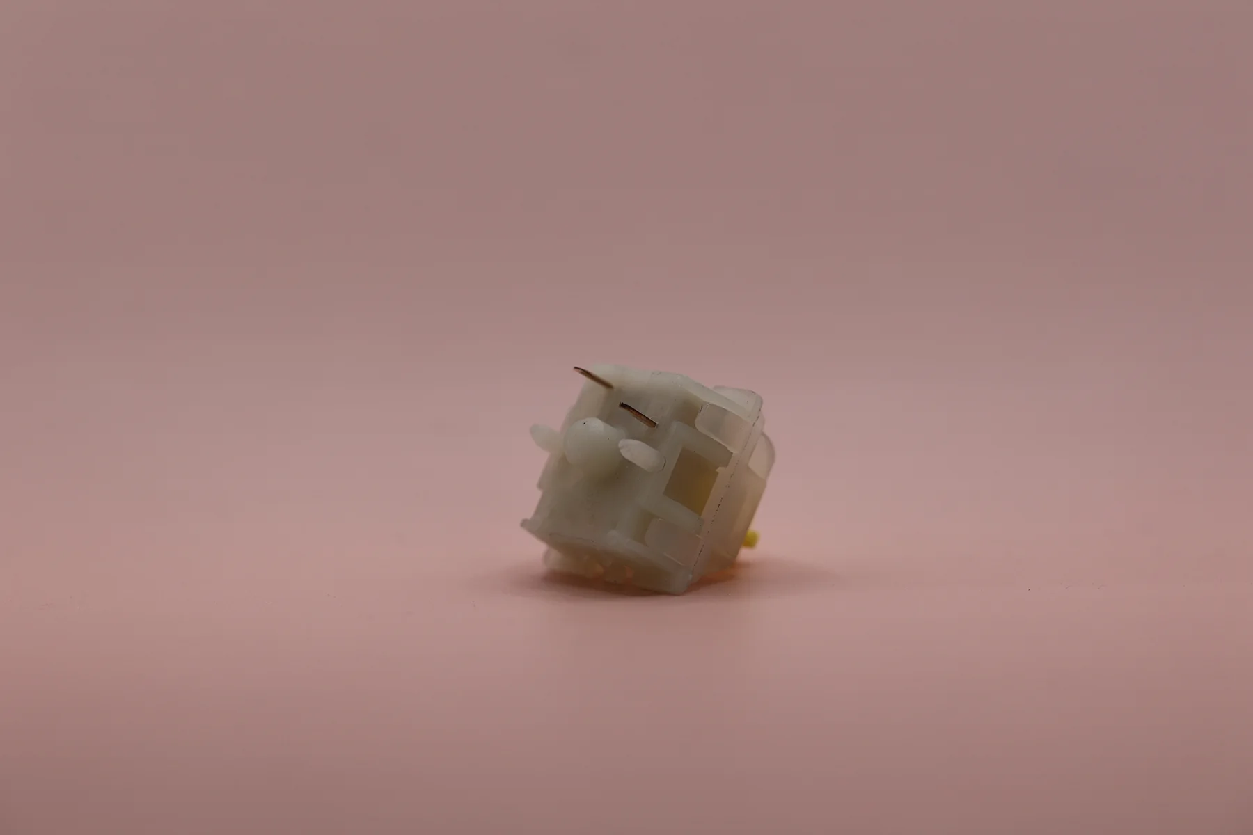 Gateron Full Milky Yellow Switches (X10) - Image 2